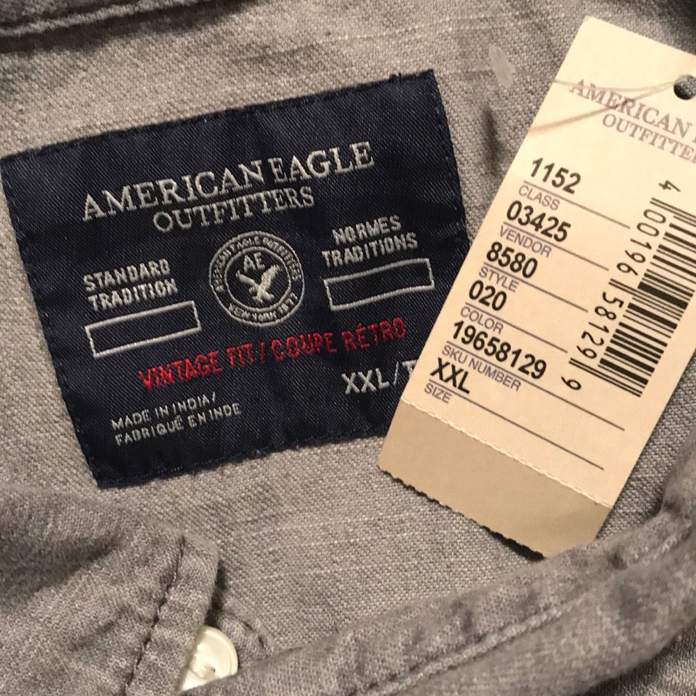 American Eagle Men’s Button Down